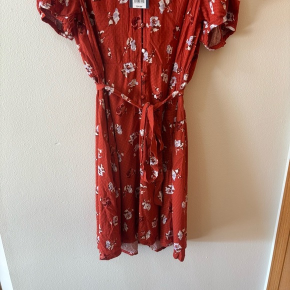 Universal Thread Red Floral Midi Dress - Picture 2 of 13